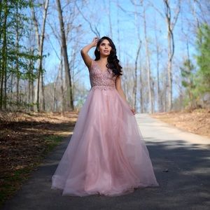 Princess pink dress 💕